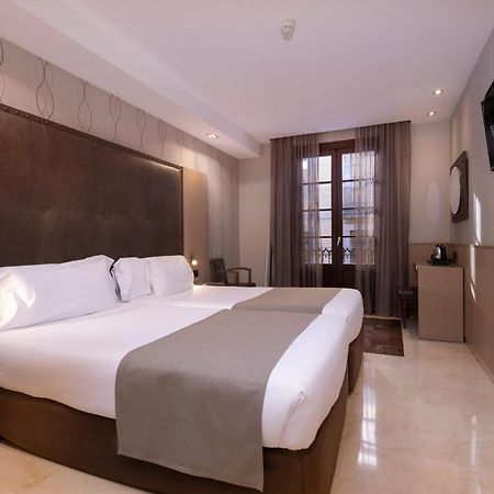 Gran Hotel Barcino Barcelona Bagian luar foto
