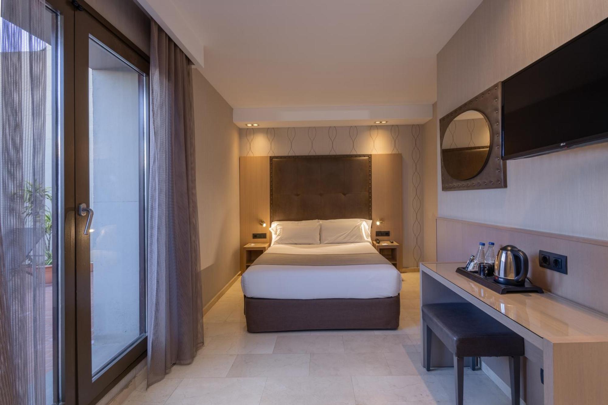 Gran Hotel Barcino Barcelona Bagian luar foto