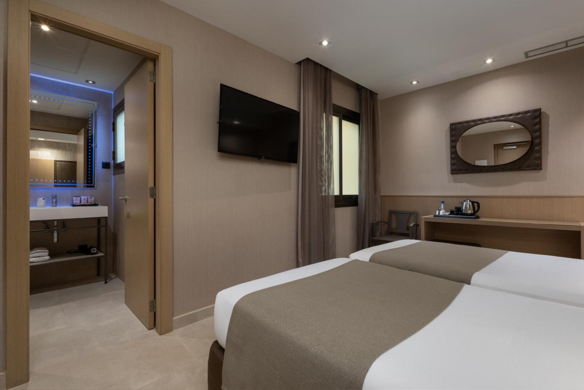 Gran Hotel Barcino Barcelona Bagian luar foto