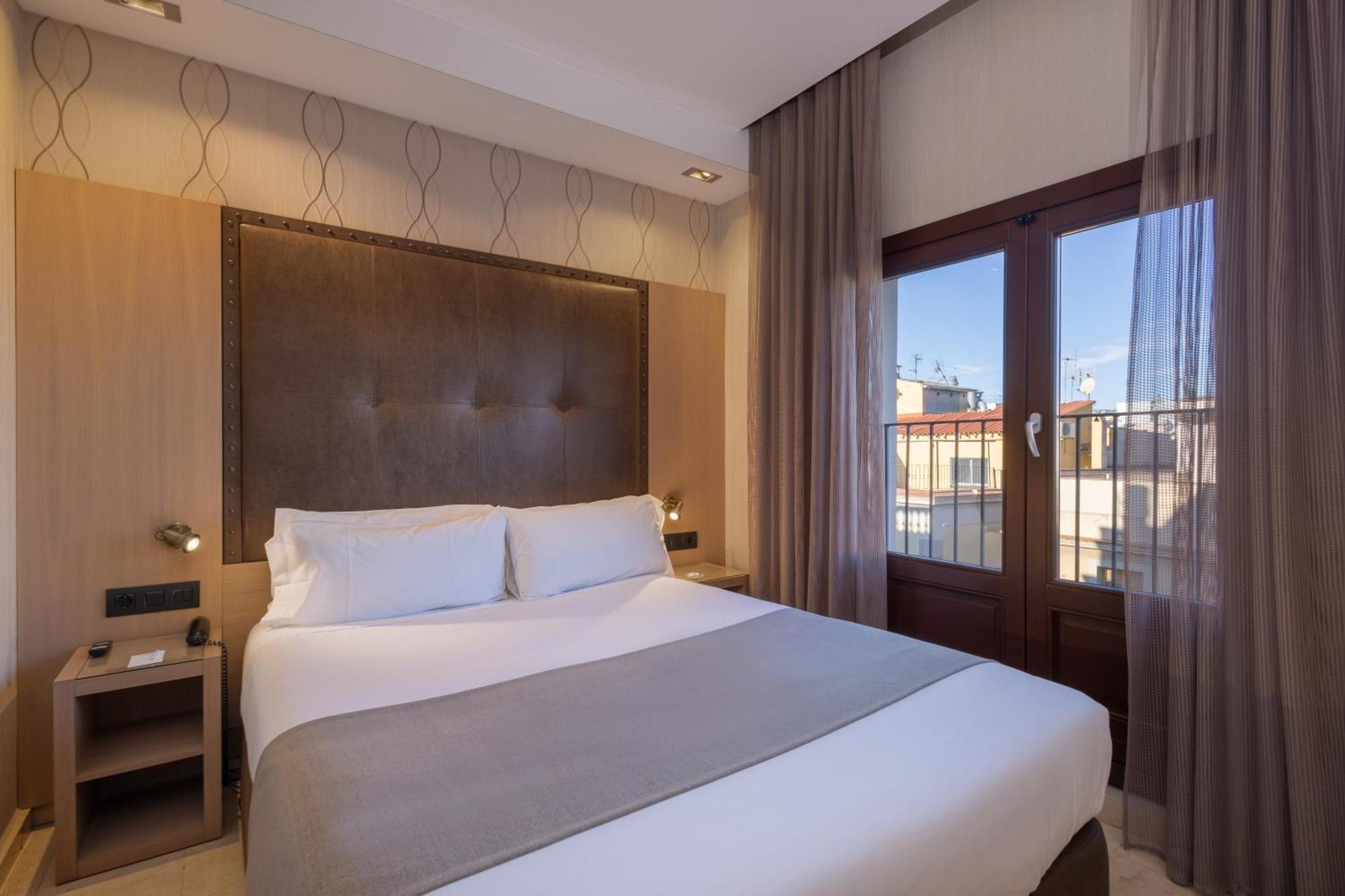 Gran Hotel Barcino Barcelona Bagian luar foto
