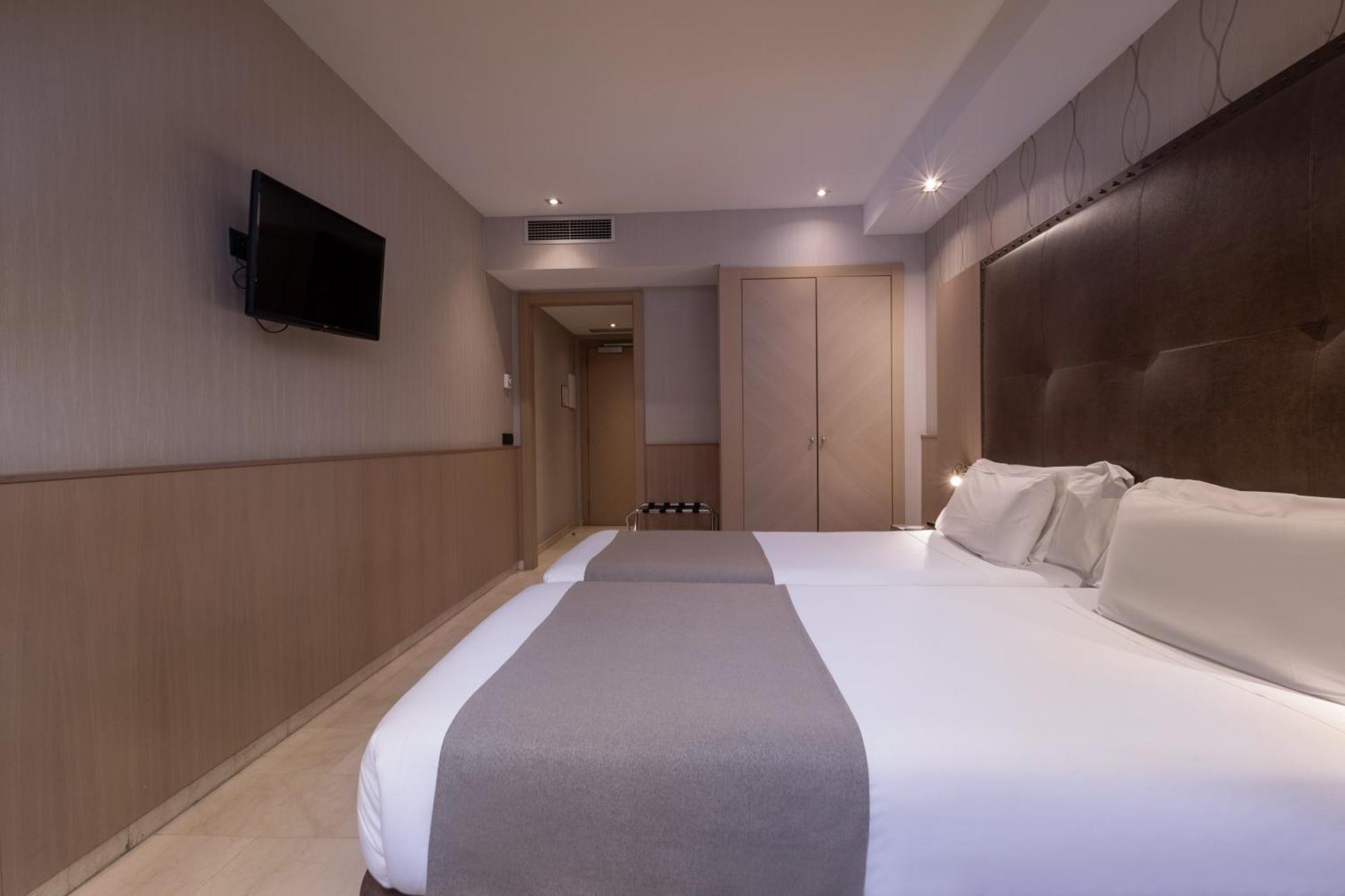 Gran Hotel Barcino Barcelona Bagian luar foto