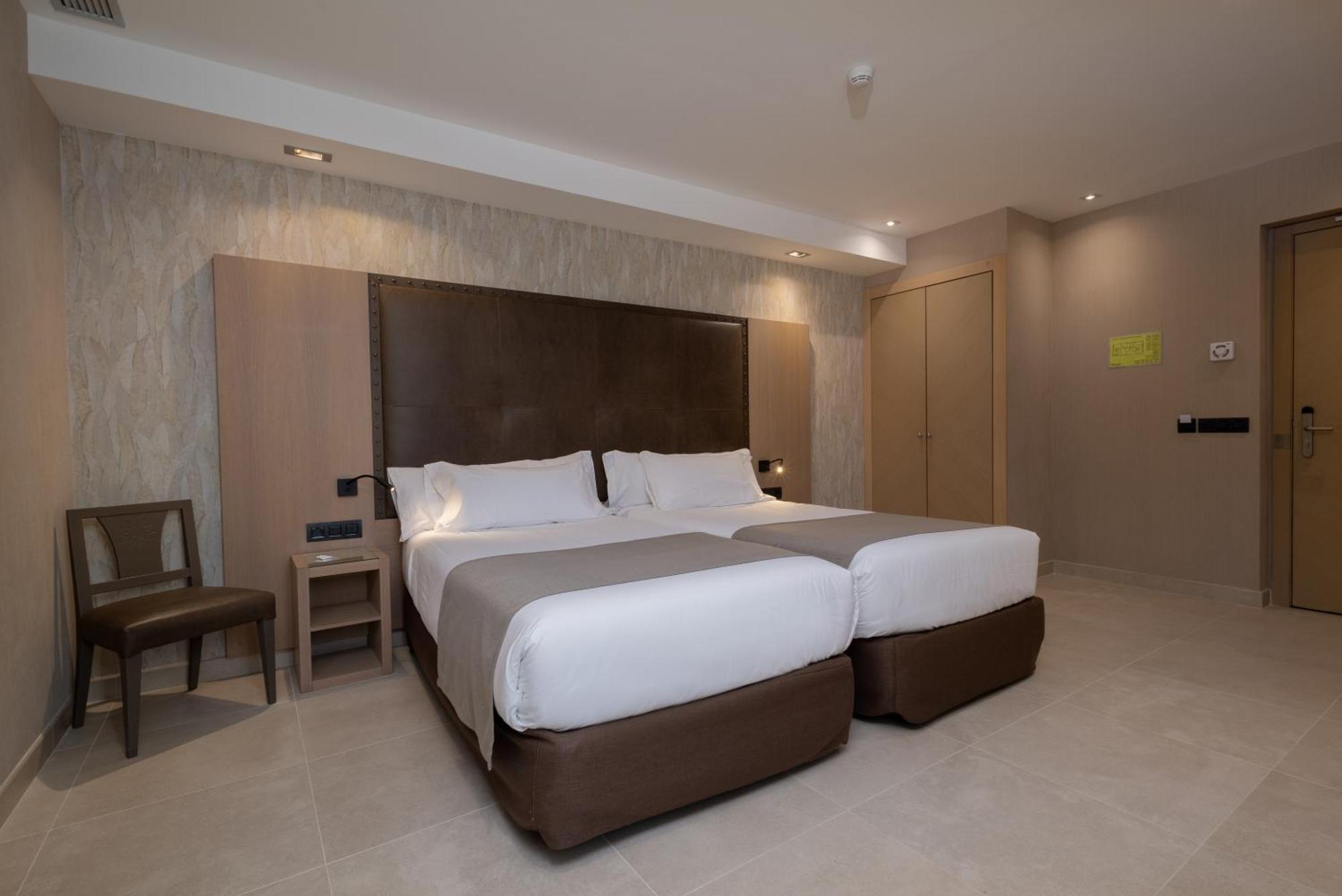 Gran Hotel Barcino Barcelona Bagian luar foto