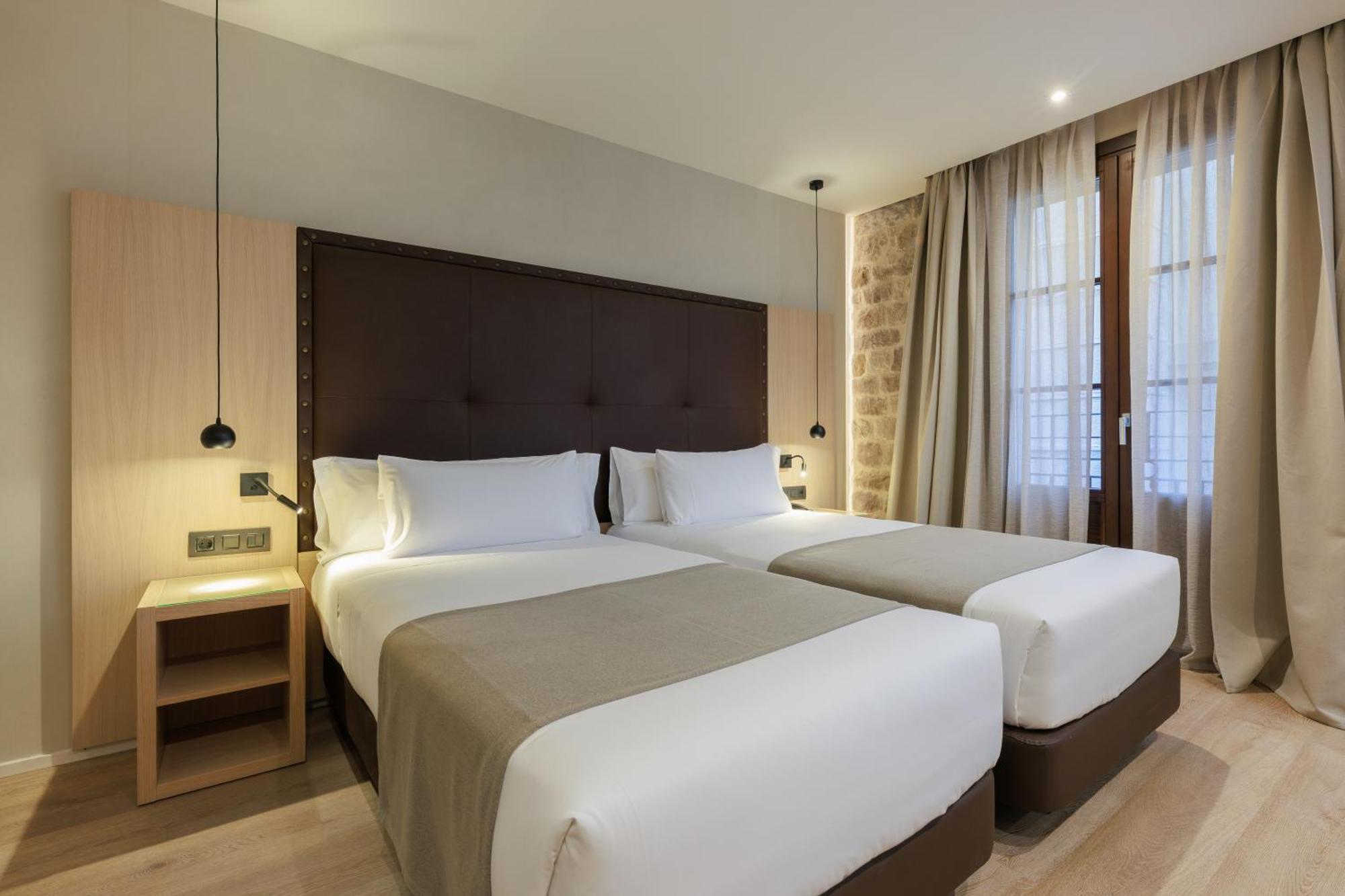Gran Hotel Barcino Barcelona Bagian luar foto