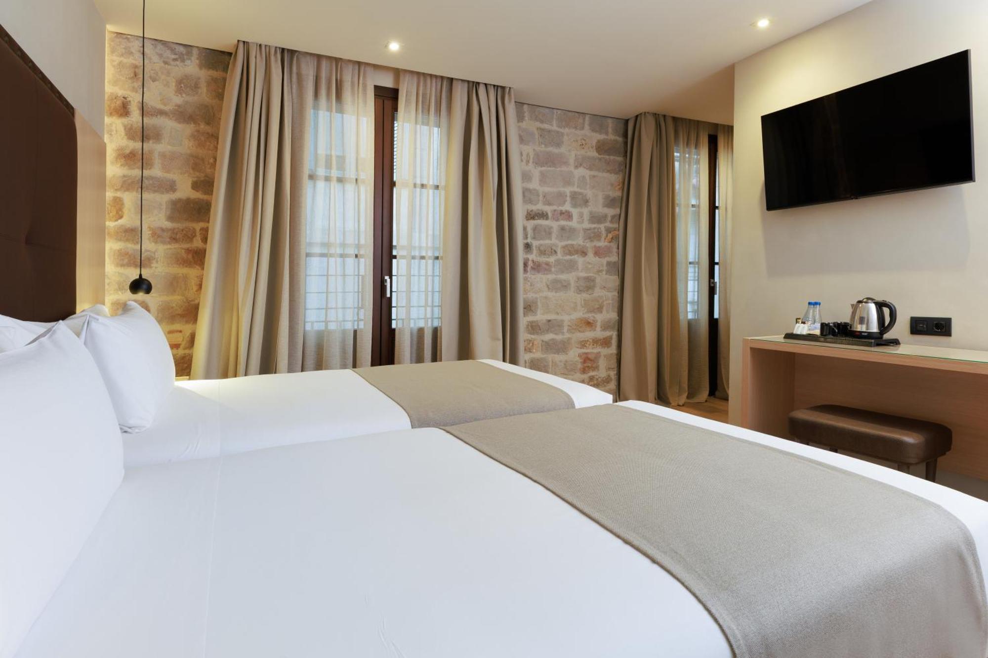 Gran Hotel Barcino Barcelona Bagian luar foto